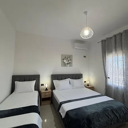 Villa 176 Baks-Rrjoll