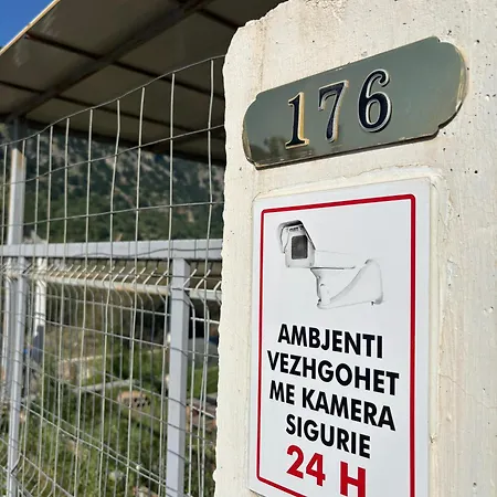 176 Willa Baks-Rrjoll