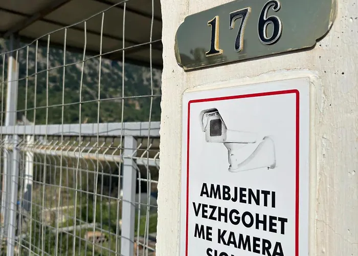 176 别墅 Baks-Rrjoll