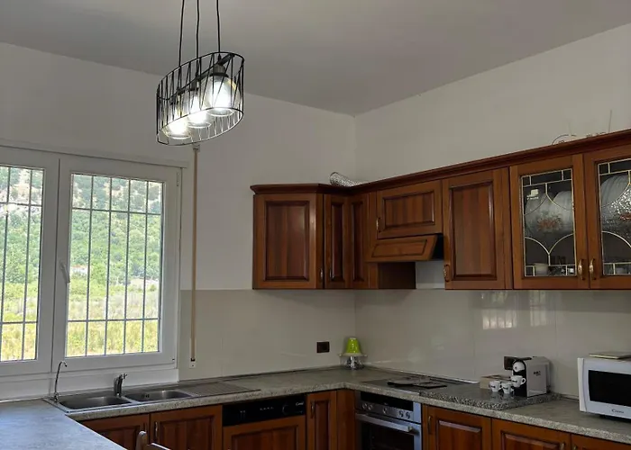 别墅 176 Baks-Rrjoll